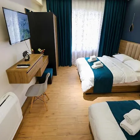 Apartment Magda 3 In Center