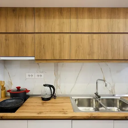 Magda 3 In Center Apartment Berat