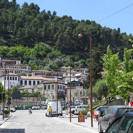 Magda 3 In Center * Berat